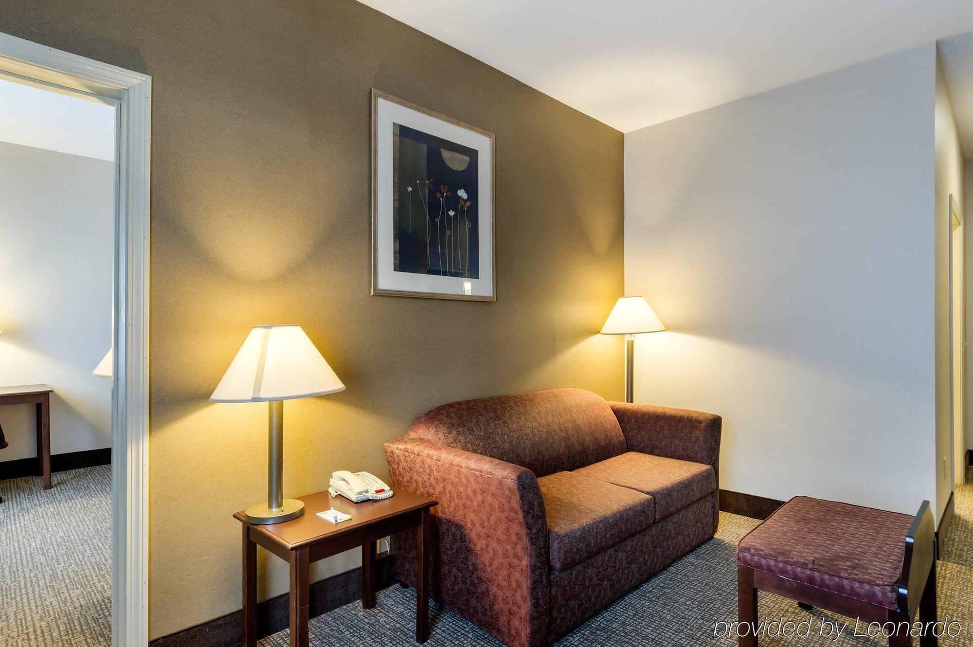 Towneplace Suites By Marriott Hadley Amherst Exterior foto