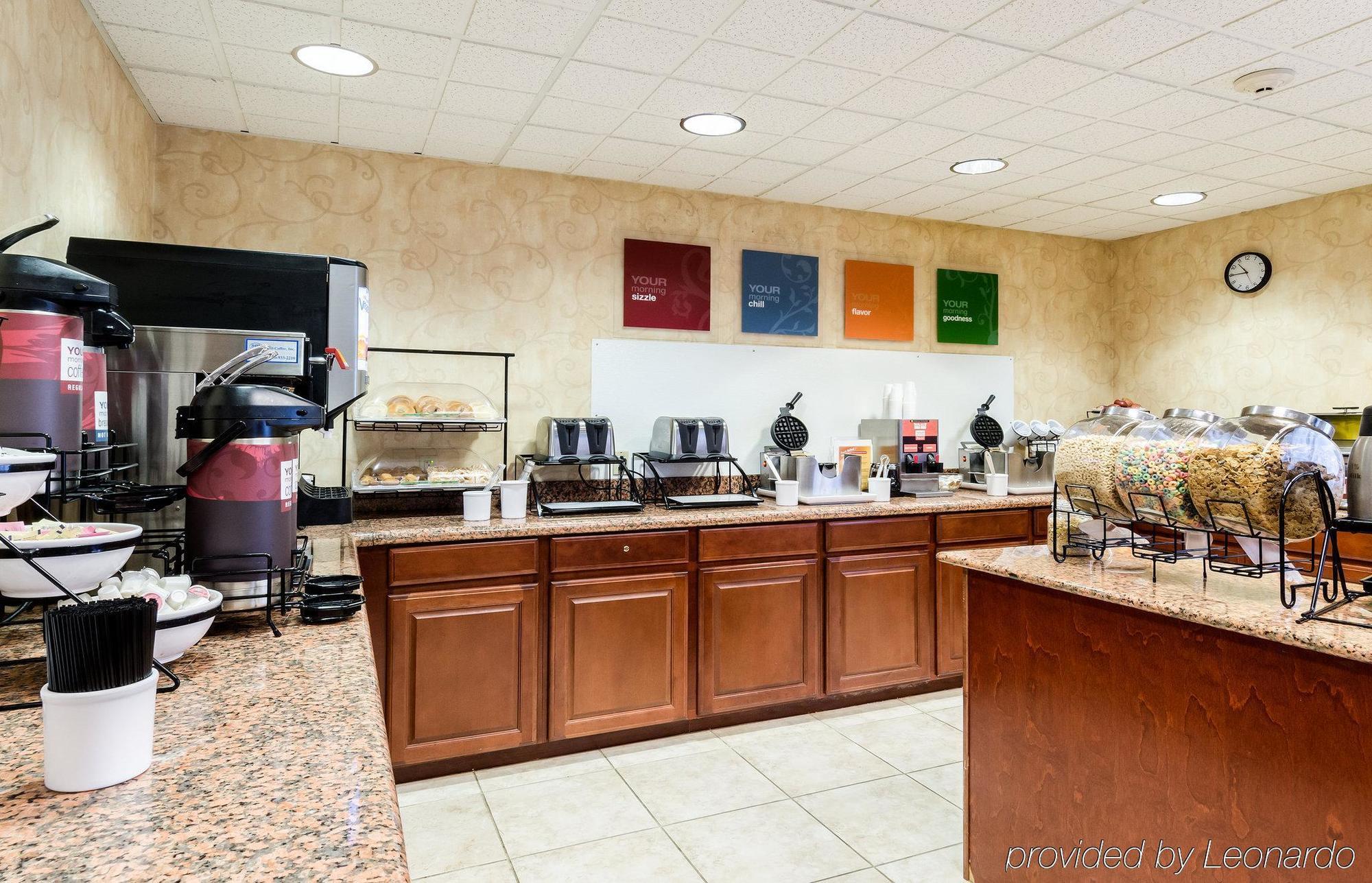Towneplace Suites By Marriott Hadley Amherst Exterior foto