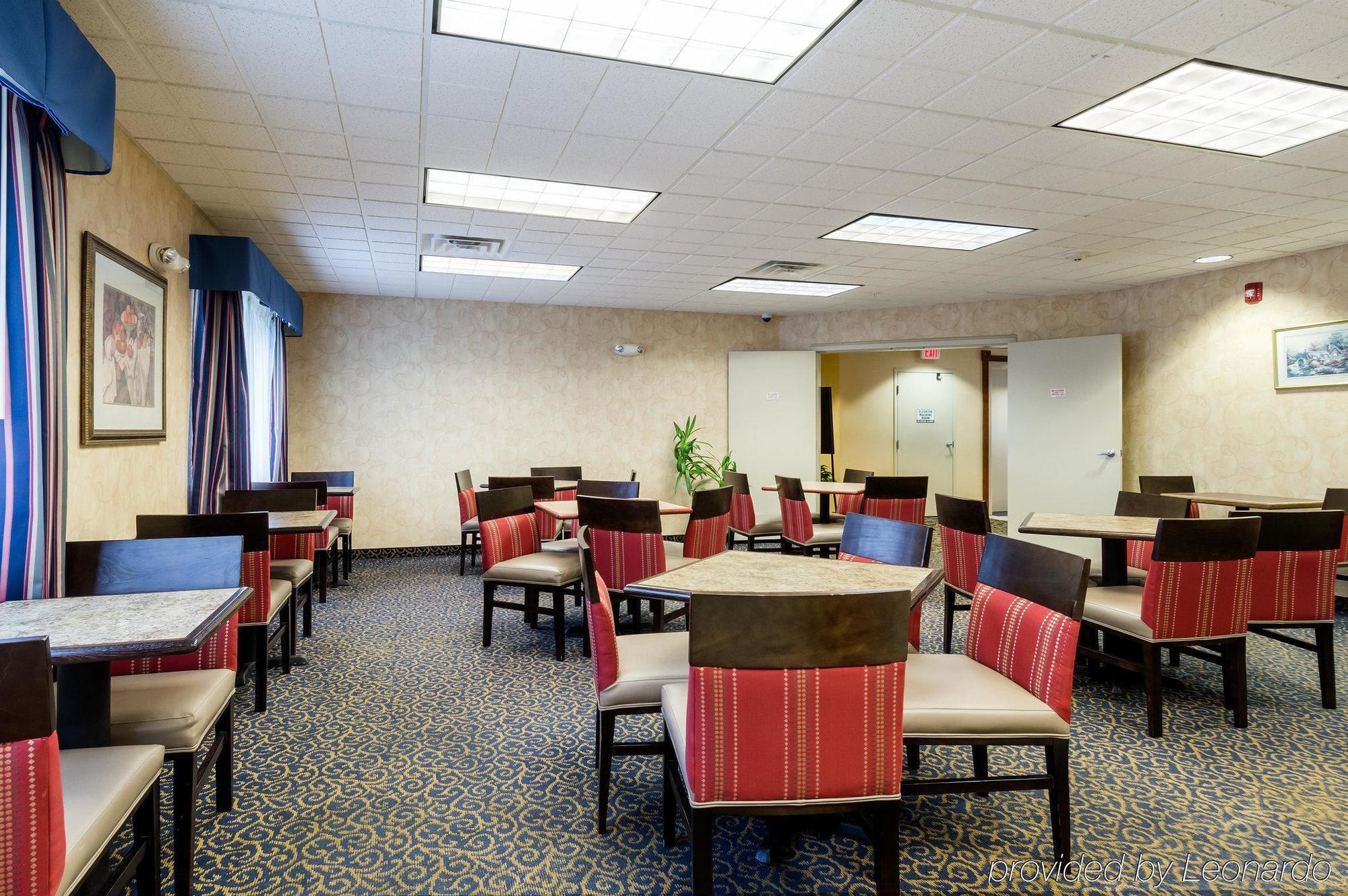 Towneplace Suites By Marriott Hadley Amherst Exterior foto