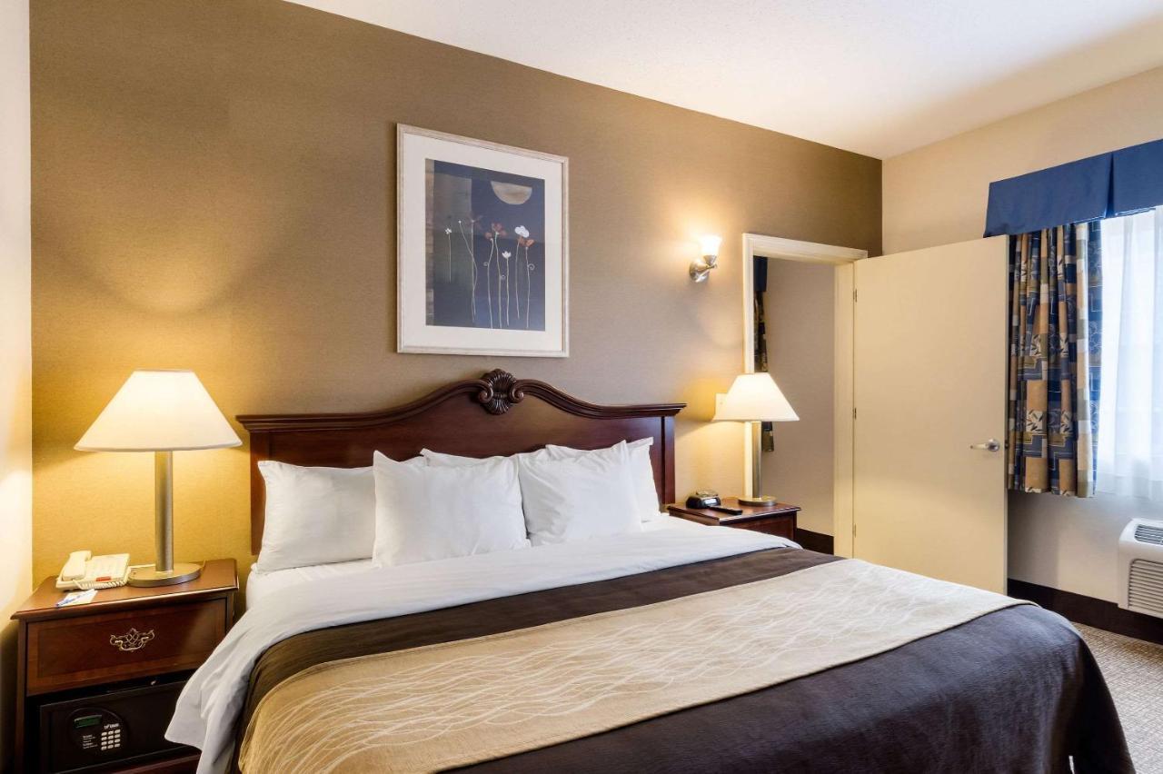 Towneplace Suites By Marriott Hadley Amherst Exterior foto